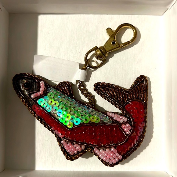 Fish sequinned key holder NWT - Picture 2 of 4